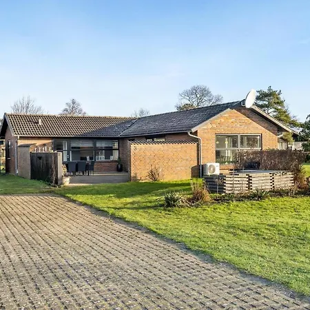 Casa vacanze In Rudkobing With Kitchen Spodsbjerg